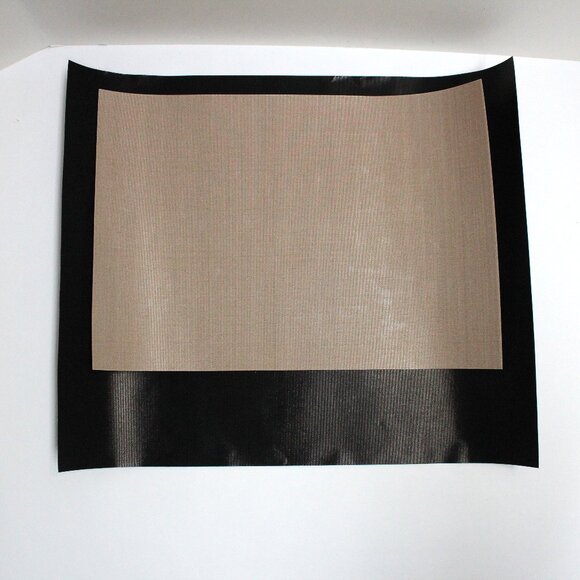 2 Pack Non Stick Yoshi Reusable Grill & Bake Mats - Picture 3 of 12